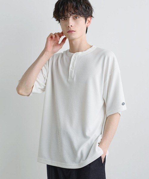 DISCUS(ディスカス)の「【吸水速乾/接触冷感/イージケア】COOLMAX/DISCUSワッフルヘンリーネックTシャツ(Tシャツ/カットソー・メンズ・ブルーグレー/ブラック/ホワイト/スミクロ・XL/M/L)」の1枚目の写真