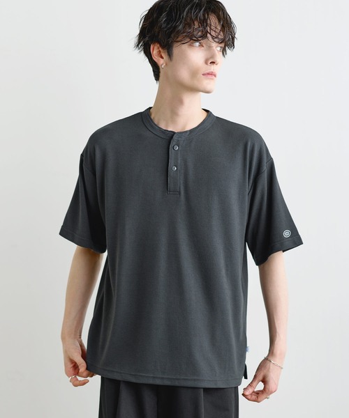 DISCUS(ディスカス)の「【吸水速乾/接触冷感/イージケア】COOLMAX/DISCUSワッフルヘンリーネックTシャツ(Tシャツ/カットソー・メンズ・ブルーグレー/ブラック/ホワイト/スミクロ・XL/M/L)」の3枚目の写真