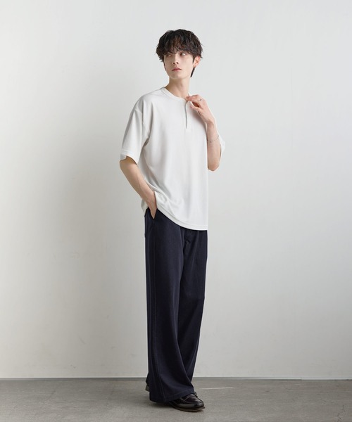 DISCUS(ディスカス)の「【吸水速乾/接触冷感/イージケア】COOLMAX/DISCUSワッフルヘンリーネックTシャツ(Tシャツ/カットソー・メンズ・ブルーグレー/ブラック/ホワイト/スミクロ・XL/M/L)」の7枚目の写真