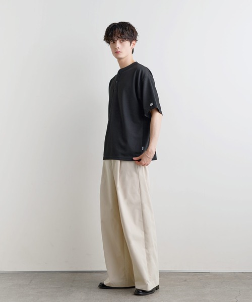 DISCUS(ディスカス)の「【吸水速乾/接触冷感/イージケア】COOLMAX/DISCUSワッフルヘンリーネックTシャツ(Tシャツ/カットソー・メンズ・ブルーグレー/ブラック/ホワイト/スミクロ・XL/M/L)」の11枚目の写真
