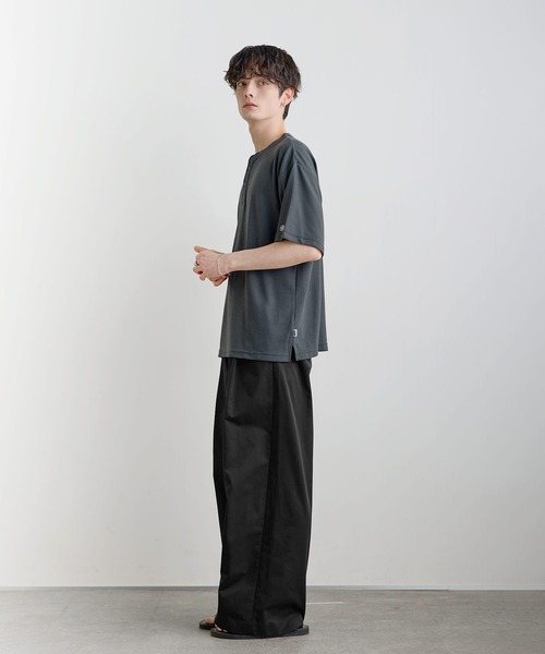 DISCUS(ディスカス)の「【吸水速乾/接触冷感/イージケア】COOLMAX/DISCUSワッフルヘンリーネックTシャツ(Tシャツ/カットソー・メンズ・ブルーグレー/ブラック/ホワイト/スミクロ・XL/M/L)」の15枚目の写真