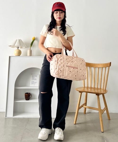 wears（ウェアーズ）の「【大容量】キルティング総柄ボストンバッグ トラベルバッグ 旅行バッグ フラワー チェリー柄（ボストンバッグ・レディース・ピンク/ホワイト・FREE）」の11枚目の写真