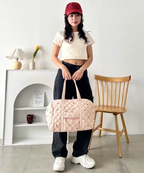 wears（ウェアーズ）の「【大容量】キルティング総柄ボストンバッグ トラベルバッグ 旅行バッグ フラワー チェリー柄（ボストンバッグ・レディース・ピンク/ホワイト・FREE）」の18枚目の写真