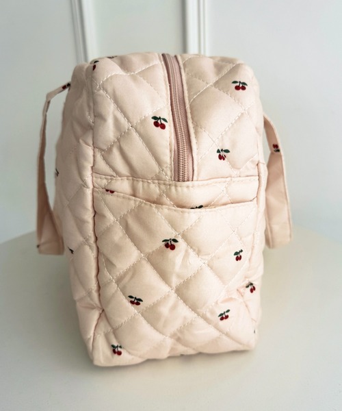 wears（ウェアーズ）の「【大容量】キルティング総柄ボストンバッグ トラベルバッグ 旅行バッグ フラワー チェリー柄（ボストンバッグ・レディース・ピンク/ホワイト・FREE）」の21枚目の写真