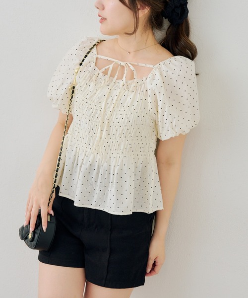 Another Branch olive des olive(アナザーブランチオリーブデオリーブ)の「2WAYシャーリングパフ袖ブラウス(シャツ/ブラウス・レディース・チェック/ドット/その他11・FREE)」の1枚目の写真
