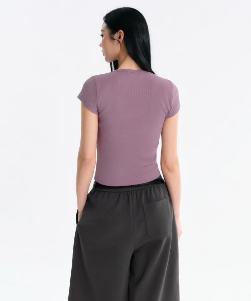MUSINSA STANDARD WOMAN（ムシンサスタンダードウーマン）の「ウィメンズリブドピグメントスリムTシャツ[スモークピンク]（Tシャツ/カットソー・レディース・その他・X-SMALL/SMALL/MEDIUM/LARGE）」の4枚目の写真