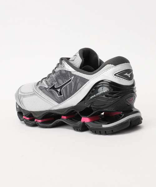 MIZUNO(ミズノ )の「【日本国内限定カラー】MIZUNO WAVE PROPHECY LS D1GA3337-08(スニーカー・メンズ・シルバー・23.5cm/24.5cm/26.5cm/25cm/24cm)」の3枚目の写真