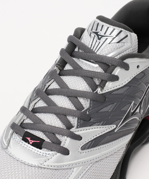 MIZUNO(ミズノ )の「【日本国内限定カラー】MIZUNO WAVE PROPHECY LS D1GA3337-08(スニーカー・メンズ・シルバー・23.5cm/24.5cm/26.5cm/25cm/24cm)」の5枚目の写真