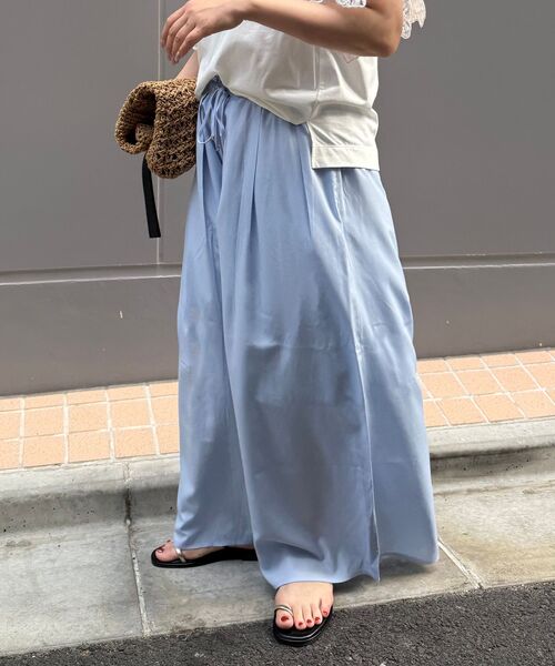 le.coeur blanc(ルクールブラン)の「《WEB限定アイテム》ワイドギャザーパンツ(その他パンツ・レディース・グレー系その他/ブラック/サックスブルー/イエロー・38)」の13枚目の写真