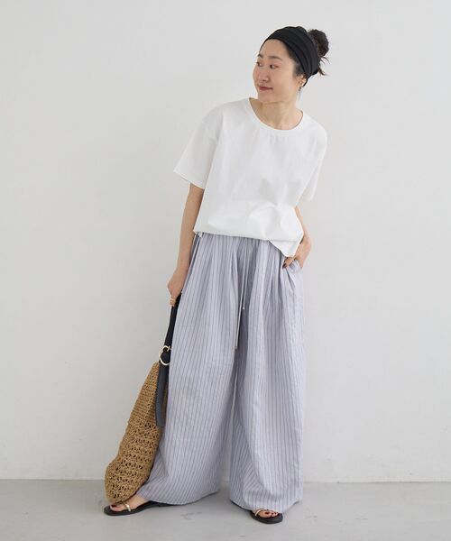 le.coeur blanc(ルクールブラン)の「《WEB限定》ワイドギャザーパンツ(その他パンツ・レディース・グレー系その他/ブラック/サックスブルー/イエロー/オフホワイト・38)」の16枚目の写真