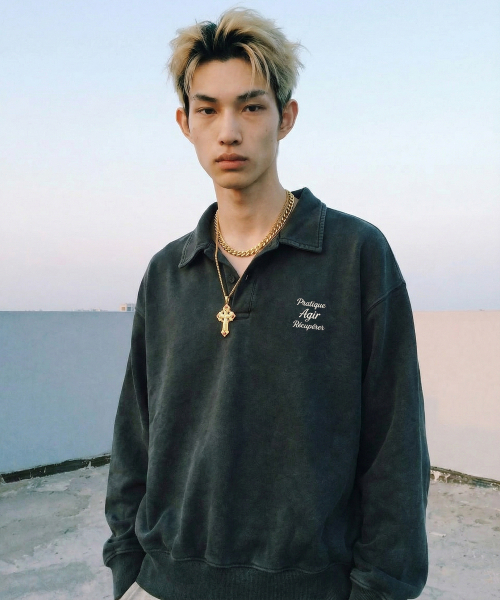 LENGAGEMENT(ランガージュマン)の「AGIR Salt-Washed Crop Polo Sweatshirt (Black)(スウェット・レディース・ブラック・1/2)」の1枚目の写真