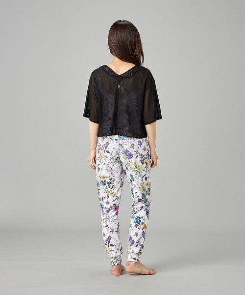 Chacott（チャコット）の「シアーリブバッククロスTシャツ（その他トップス・レディース・クリアブルー/ワインレッド/ブラック・M）」の5枚目の写真