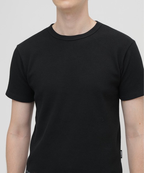 AVIREX(アヴィレックス)の「MINI WAFFLE C-NECK T-SHIRT "U.S.N." / ミニワッフル クルーネック 半袖 Tシャツ / AVIREX / アヴィレックス(Tシャツ/カットソー・メンズ・ホワイト/グリーン系カモフラージュ/ブラック・LARGE/MEDIUM/SMALL/X-LARGE)」の17枚目の写真