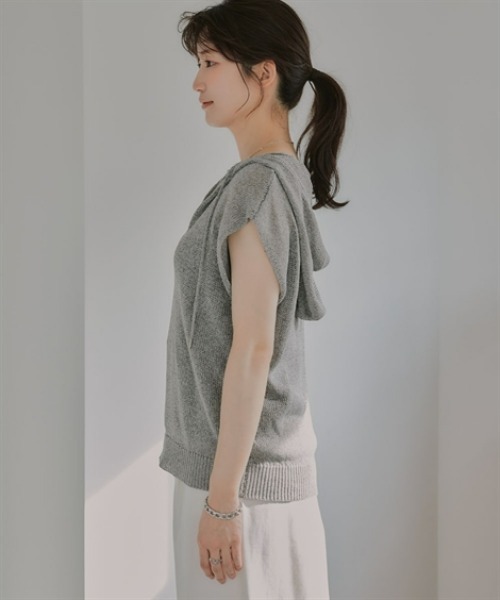 slattgir(スラットジール)の「高身長 ドライタッチニットフードトップス(トールサイズ)Essenave(ニット/セーター・レディース・ブラック/ベージュ・TM/TL/TLL/T3L)」の18枚目の写真