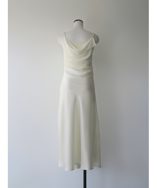 celon（セロン）の「minimalist pleated long dress（ワンピース・レディース・アイボリー・FREE）」の4枚目の写真