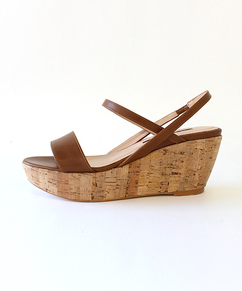PELLICO（ペリーコ）の「【PELLICO SUNNY】表革コルクウェッジ（サンダル・レディース・ライトブラウン・36/37/38/35）」の3枚目の写真