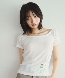 季節の境目に立つワンショルT