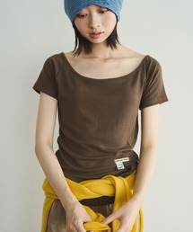 季節の境目に立つワンショルT