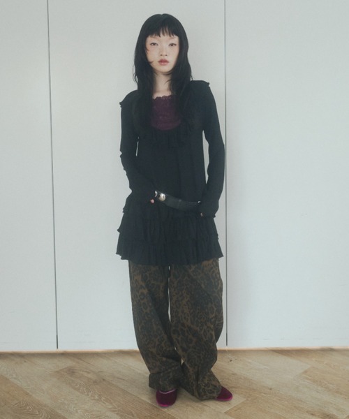 chernyy(チェルニー)の「deep u-neck ruffle frill mini dress / ワッフルフリルミニワンピ(ワンピース・レディース・ブラック/グレー・SMALL/LARGE/MEDIUM)」の13枚目の写真