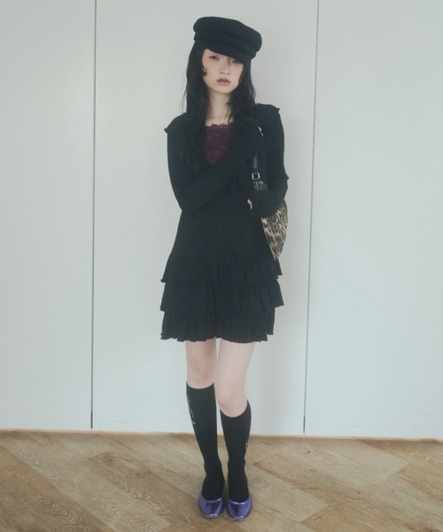 chernyy(チェルニー)の「deep u-neck ruffle frill mini dress / ワッフルフリルミニワンピ(ワンピース・レディース・ブラック/グレー・SMALL/LARGE/MEDIUM)」の22枚目の写真