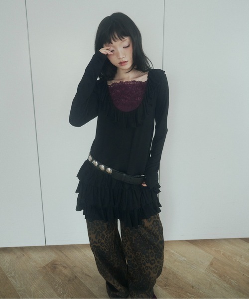 chernyy(チェルニー)の「deep u-neck ruffle frill mini dress / ワッフルフリルミニワンピ(ワンピース・レディース・ブラック/グレー・SMALL/LARGE/MEDIUM)」の12枚目の写真