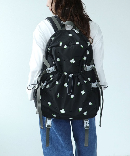 Cepica(セピカ)の「刺繍バックパック(バックパック/リュック・レディース・ブラック・FREE)」の2枚目の写真