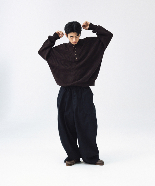 ANGLAN（アングラン）の「Herringbone Fatigue Balloon Pants - Black（その他パンツ・メンズ・その他・1/2）」の3枚目の写真
