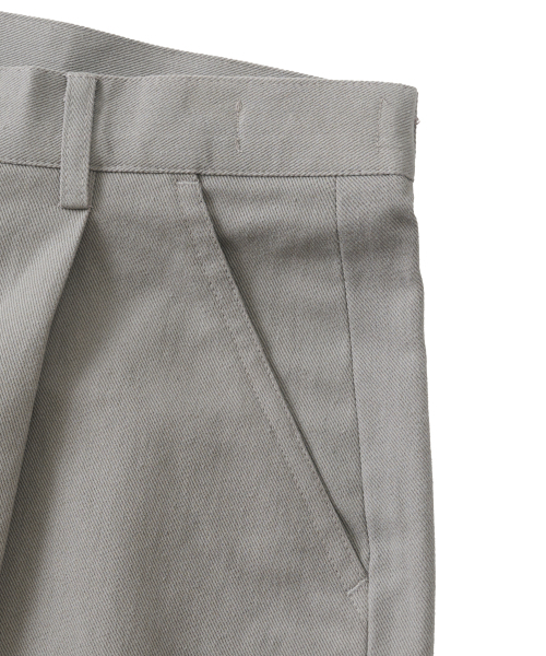 ANALOG MOOD(アナログムード)の「コットンワンタックバミューダパンツ(グレー)(その他パンツ・メンズ・その他・MEDIUM/LARGE)」の6枚目の写真