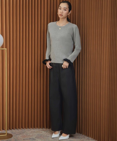ELFRANK(エルフランク)の「【2026AW】バイカラー袖口フリルリブニットプルオーバー(ニット/セーター・レディース・グレー/ブラック/モカ・L/M)」の7枚目の写真