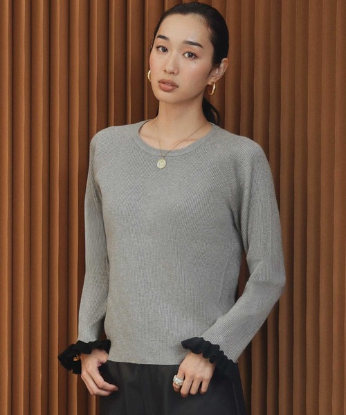 ELFRANK(エルフランク)の「【2026AW】バイカラー袖口フリルリブニットプルオーバー(ニット/セーター・レディース・グレー/ブラック/モカ・L/M)」の22枚目の写真