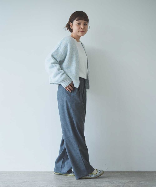 yuni(ユニ )の「washable wool back gum straight pants(その他パンツ・レディース・グレー・S/M)」の3枚目の写真