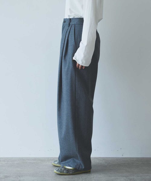 yuni(ユニ )の「washable wool back gum straight pants(その他パンツ・レディース・グレー・S/M)」の9枚目の写真