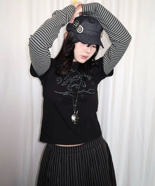 SHEPP(シープ)の「イルカラインストーン ボーダーレイヤード風ロンT(Tシャツ/カットソー・レディース・パープル/ブラック・M/L)」の1枚目の写真