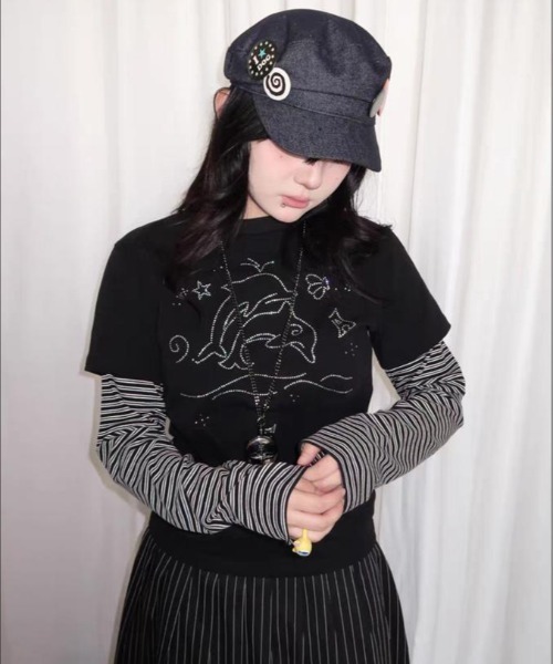 SHEPP(シープ)の「イルカラインストーン ボーダーレイヤード風ロンT(Tシャツ/カットソー・レディース・パープル/ブラック・M/L)」の3枚目の写真