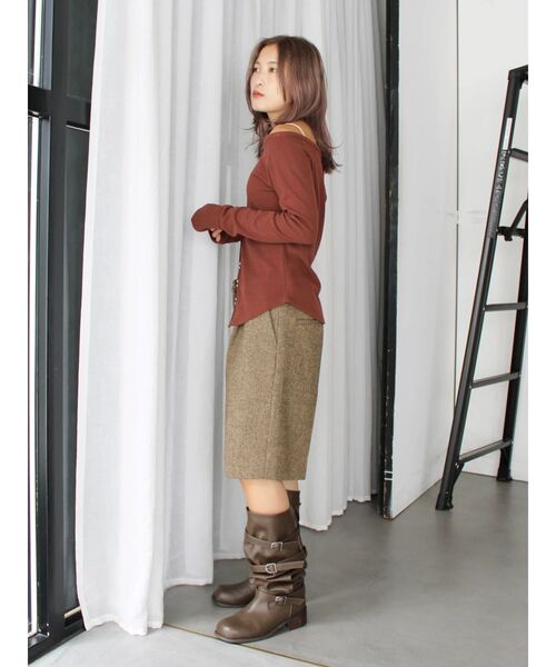 Ungrid(アングリッド)の「リングドットオフショルトップス(Tシャツ/カットソー・レディース・ブラウン/オフホワイト/ブラック・FREE)」の19枚目の写真