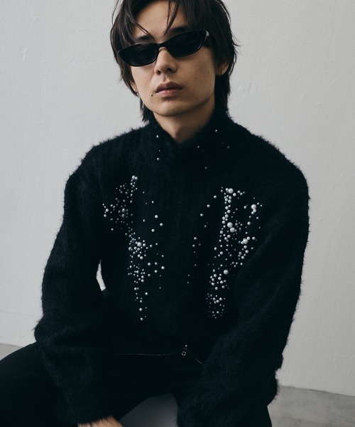 Shoowtime(ショウタイム)の「Pearl Double-Zip Cropped High-Neck Knit / パールモチーフダブルジップクロップドハイネックニット(ニット/セーター・メンズ・ブラック・X-LARGE/LARGE/MEDIUM)」の9枚目の写真