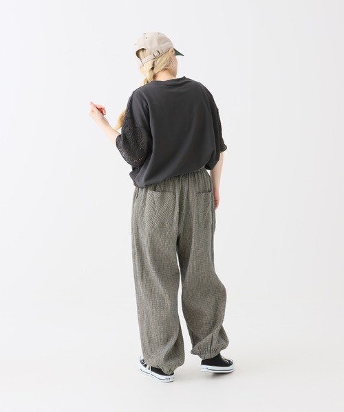 HEART MARKET(ハートマーケット)の「ロゴレース部分使いチュニック(Tシャツ/カットソー・レディース・グリーン/チャコール/ナチュラル・FREE)」の12枚目の写真