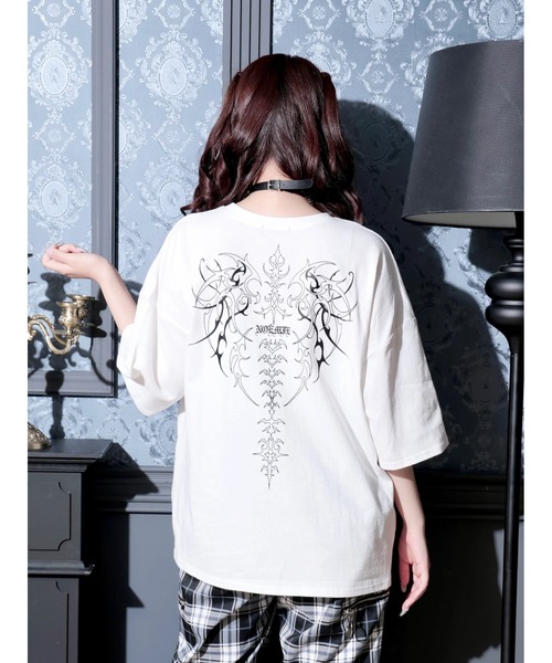 NOEMIE(ノエミー)の「バックボーンバックプリントユニセックスTシャツ(Tシャツ/カットソー・レディース・ブラック/パープル/オフホワイト・M)」の9枚目の写真