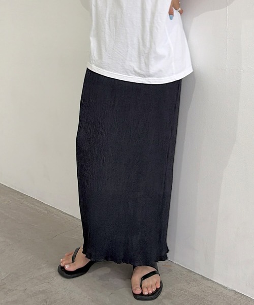 ISOOK(アイスー)の「ワッシャーイージーロングスカート(chiica select) / ロングスカート ウエストゴム 無地 Iラインスカート(スカート・レディース・ブラック・FREE)」の1枚目の写真