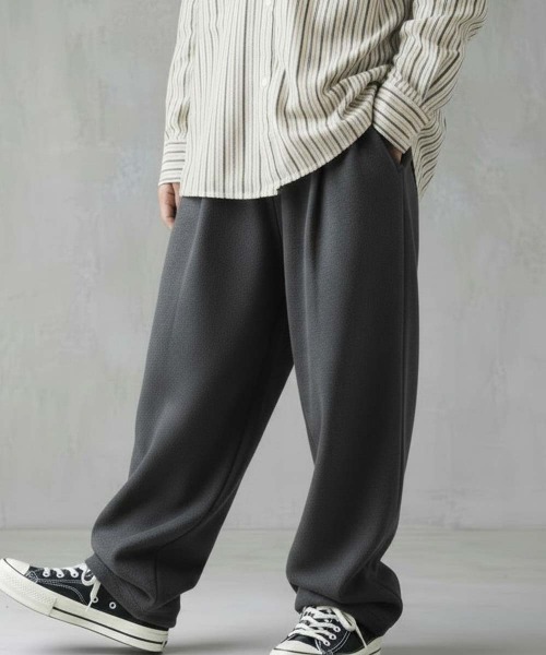 THE CASUAL(カジュアル)の「スウェット ルーズタックパンツ(スウェットパンツ・キッズ・ブラック系2/ネイビー/ブラック/ブラック系1/ベージュ系1/グレイッシュベージュ/ダークグレー/杢グレー/グレー系2/ベージュ系2/チャコールグレー/グレー系1・130/120/150/160/110/140)」の5枚目の写真