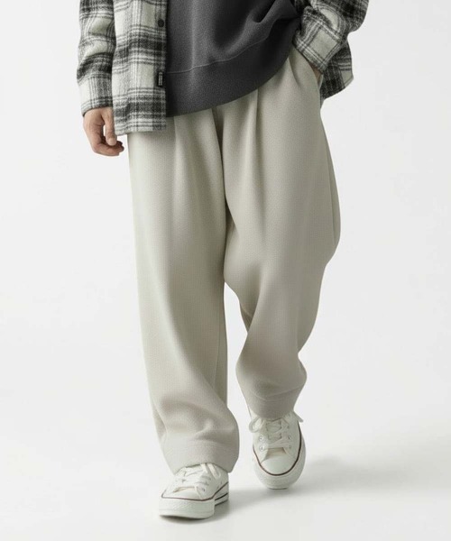 THE CASUAL(カジュアル)の「スウェット ルーズタックパンツ(スウェットパンツ・キッズ・ブラック系2/ネイビー/ブラック/ブラック系1/ベージュ系1/グレイッシュベージュ/ダークグレー/杢グレー/グレー系2/ベージュ系2/チャコールグレー/グレー系1・130/120/150/160/110/140)」の17枚目の写真