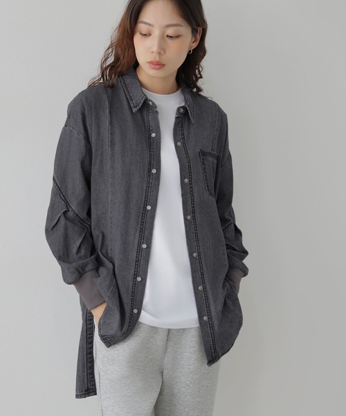 SUGAR BISKET(シュガービスケット)の「バックプリーツヴィンテージ デニムロングシャツ/羽織り(シャツ/ブラウス・レディース・ブラック/ブルー/ダークブルー・フリー)」の7枚目の写真