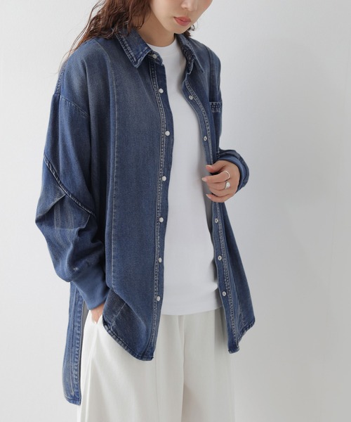 SUGAR BISKET(シュガービスケット)の「バックプリーツヴィンテージ デニムロングシャツ/羽織り(シャツ/ブラウス・レディース・ブラック/ブルー/ダークブルー・フリー)」の10枚目の写真