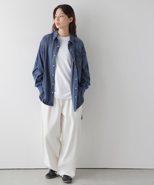 SUGAR BISKET(シュガービスケット)の「バックプリーツヴィンテージ デニムロングシャツ/羽織り(シャツ/ブラウス・レディース・ブラック/ブルー/ダークブルー・フリー)」の12枚目の写真