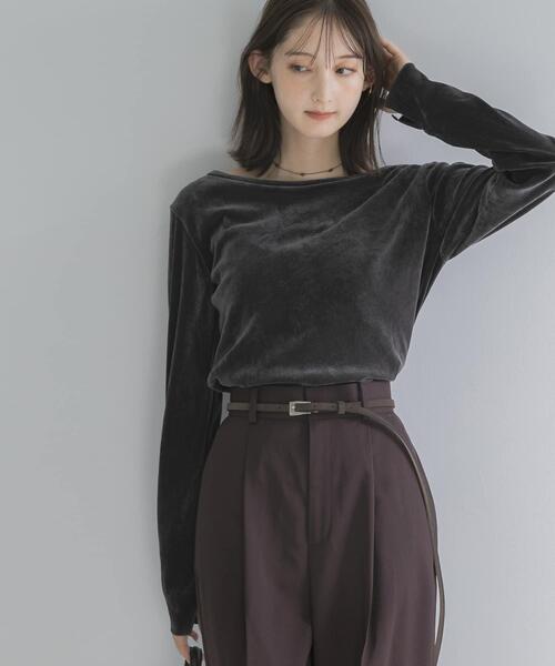 URBAN RESEARCH ROSSO WOMEN(アーバンリサーチ ロッソ)の「シアーベロアバックシームカットソー(Tシャツ/カットソー・レディース・チャコールグレー/ブルー系その他/オフホワイト/ブラウン・FREE)」の1枚目の写真