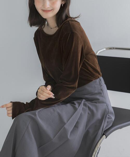 URBAN RESEARCH ROSSO WOMEN(アーバンリサーチ ロッソ)の「シアーベロアバックシームカットソー(Tシャツ/カットソー・レディース・チャコールグレー/ブルー系その他/オフホワイト/ブラウン・FREE)」の11枚目の写真