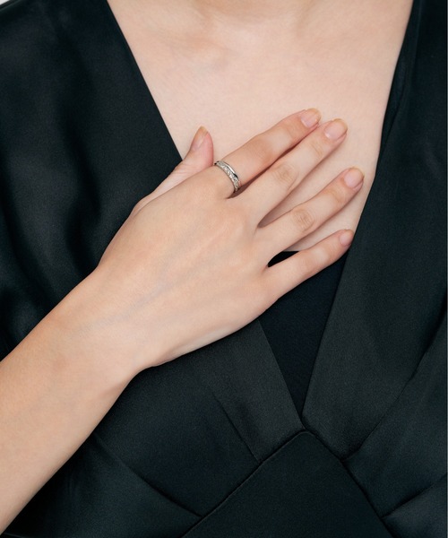 Jewel closet by L&Co.（ジュエルクローゼットバイエルアンドコー）の「K18/プラチナ 均一 リング（180-000）（リング・レディース・その他6/その他8/その他7/その他11/その他1/その他12/その他5/その他10/その他9/その他3・13号/16号/12号/11号/7号/10.5/10号）」の13枚目の写真