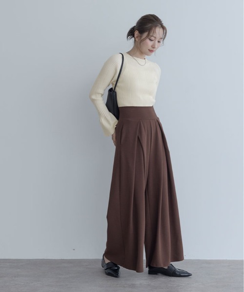 maviru(マヴィル)の「フレア スリーブ リブ ニット(ニット/セーター・レディース・オフホワイト/チャコールグレー/ネイビー/ブラック/ブラウン・FREE)」の8枚目の写真