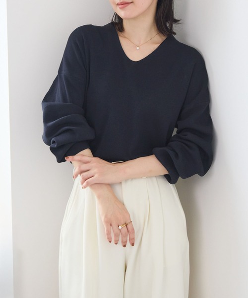 Futier land(フューティアランド)の「【大好評につき長袖登場!】サッと着てデコルテ綺麗♪Vネック長袖ニットトップス(ニット/セーター・レディース・ネイビー/ブラウン/モカ・FREE)」の12枚目の写真