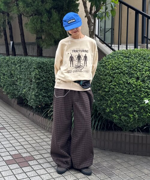 CIAOPANIC TYPY(チャオパニックティピー)の「【UNISEX】カットメルトンチェックカーブパンツ(その他パンツ・レディース・ネイビー/ブラウン・MEDIUM/LARGE)」の19枚目の写真